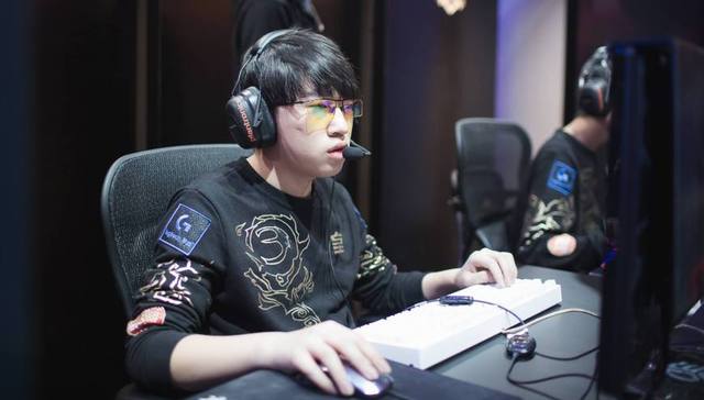 意识地控制 意识地控制